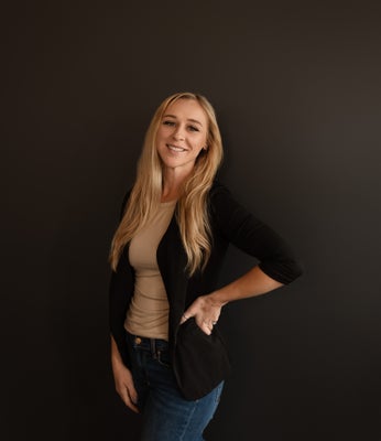 Portrait of Jacqueline Huseby, REALTOR®